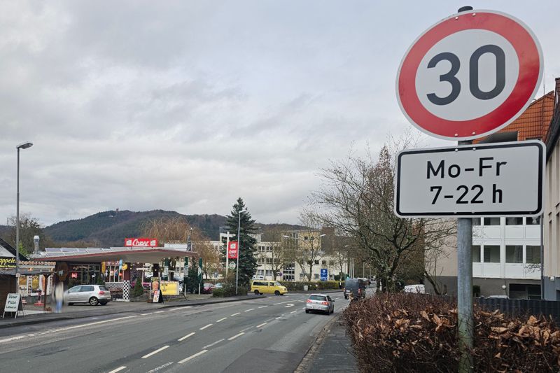 Für mehr Sicherheit Geschwindigkeitsbegrenzung auf 30 km/h entlang der Weintrautstraße